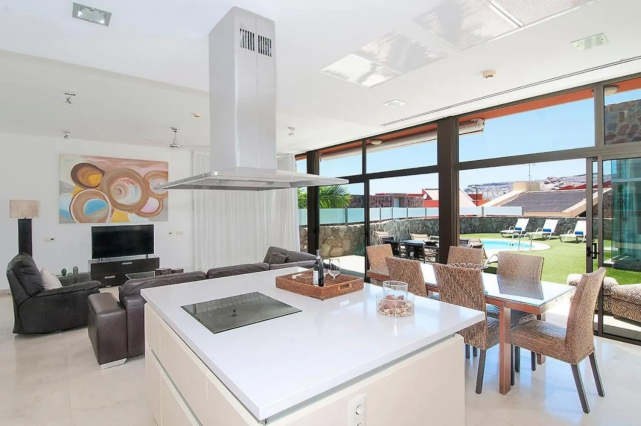Tauro Villas Deluxe La Playa de Tauro
