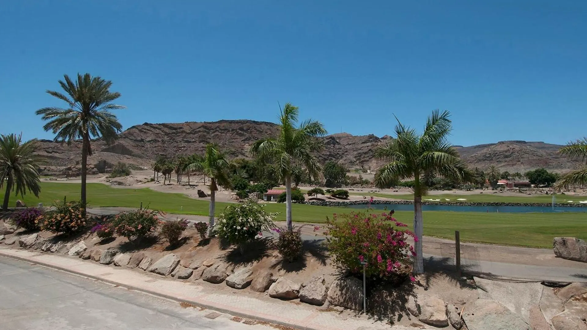 Tauro Villas Deluxe La Playa de Tauro 0*,