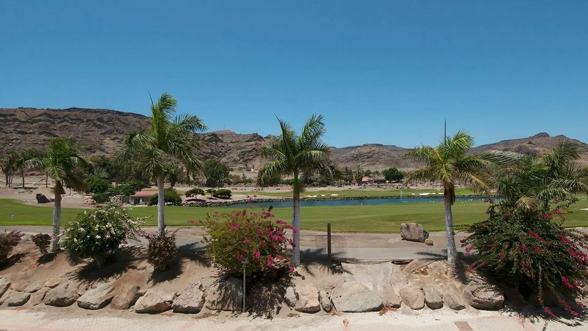 Tauro Villas Deluxe La Playa de Tauro