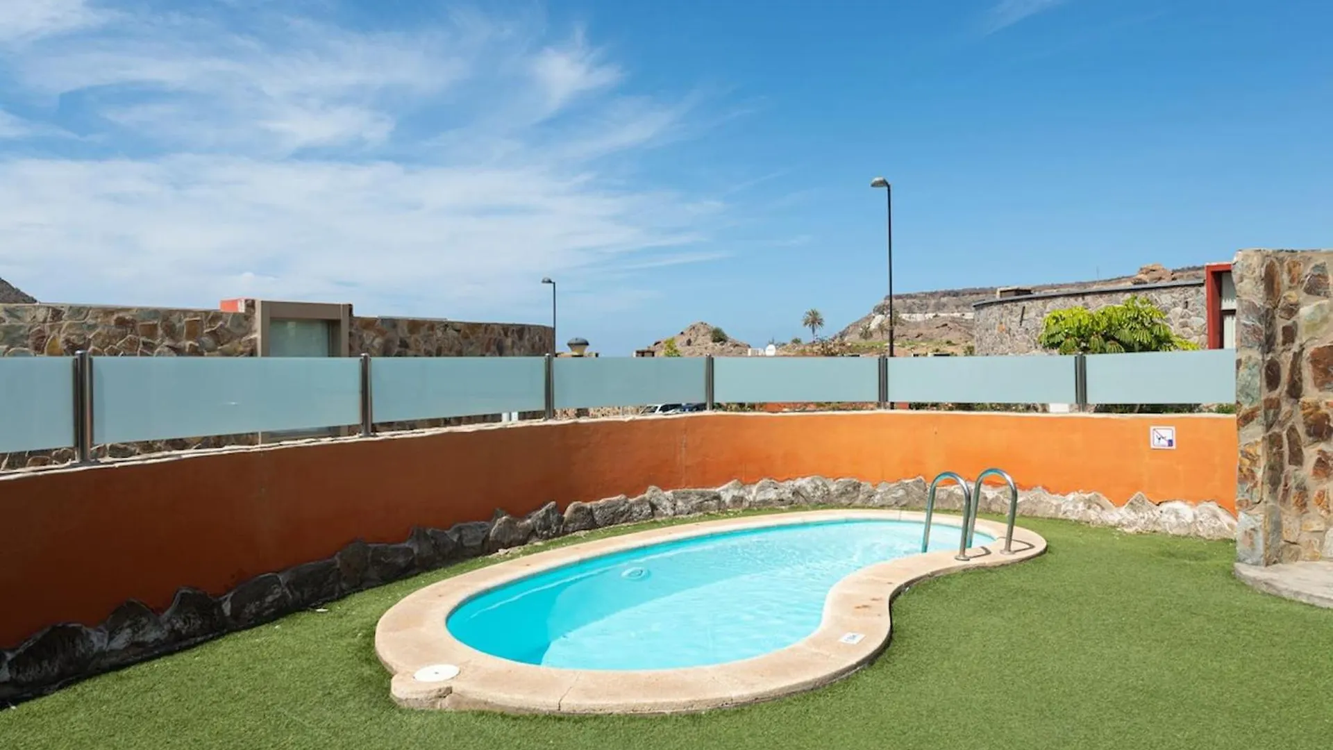 Tauro Villas Deluxe La Playa de Tauro